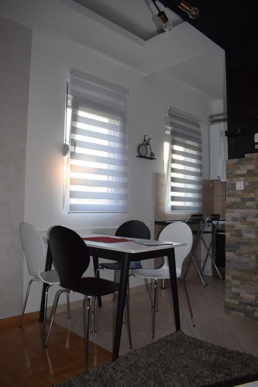 Apartment Fini Tivat Exterior foto